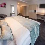 Rs-hotel - Smart & Modern * Brühl